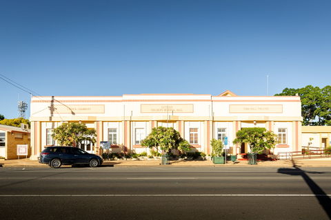 Bundaberg To Eidsvold Weekend Drive - Hotel VIC 0