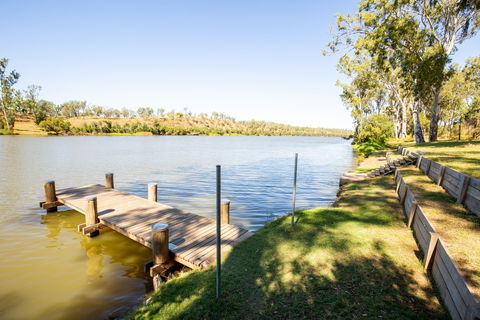 Bundaberg To Eidsvold Weekend Drive - Hotel VIC 1