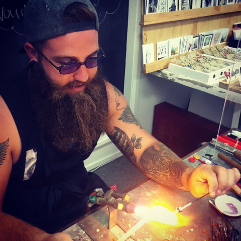 Hot Glass Demonstrations And Classes - Hotel VIC 1