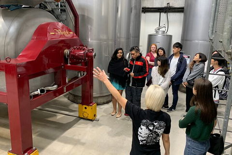 Hunter Valley Small Group Wine, Gin, Cheese & Chocolate Tour - Hotel VIC 9