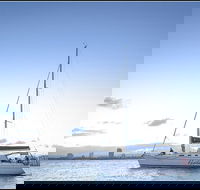 Gold Coast Sailing Cruise with sparkling wine  nibbles platter - Hotel VIC