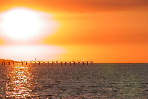 Hervey Bay Champagne Sunset Sail - Hotel VIC 4