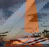 Hervey Bay Champagne Sunset Sail - Hotel VIC