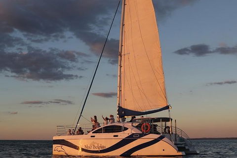 Hervey Bay Champagne Sunset Sail - Hotel VIC 0