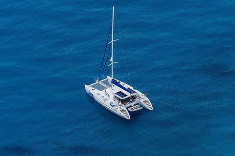 Bareboat Hire - Indigo 5 Night Hire - Hotel VIC 1