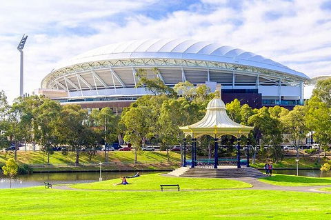 Adelaide Airport Transfers : Airport ADL To Adelaide City In Luxury Car - Hotel VIC 8
