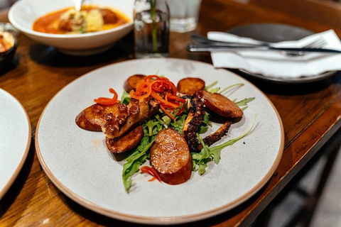 The Flavors Of Perth: Fremantle Wine & Bites Private Tour - Hotel VIC 2