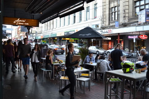 Amici Bakery Cafe - Hotel VIC 8