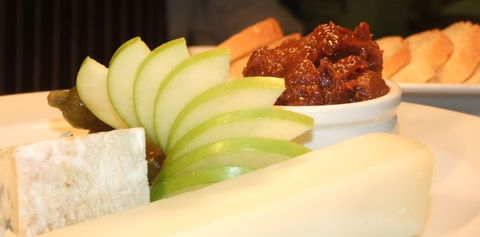 Piaf Bar & Bistro - Hotel VIC 1