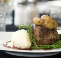 Bugzies Seafood Restaurant - Hotel VIC