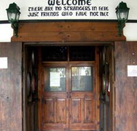 Hibiscus Tavern - Hotel VIC