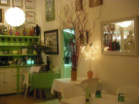 The Charles Dickens Tavern - Hotel VIC 2