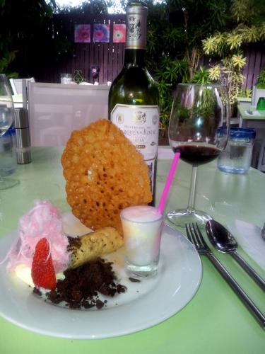 The Charles Dickens Tavern - Hotel VIC 3