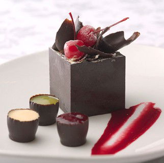 The Italian Village Restaurant - Hotel VIC 3