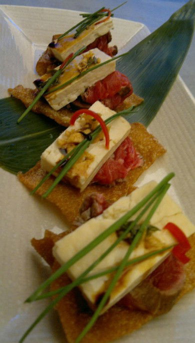 Uchi Lounge - Hotel VIC 2