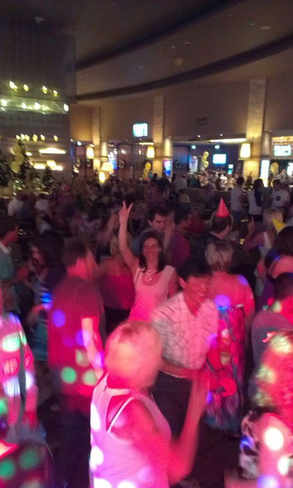 Hits Alive Karaoke & DJ's - Hotel VIC 5