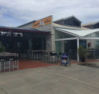 Sails Sports Bar - Hotel VIC