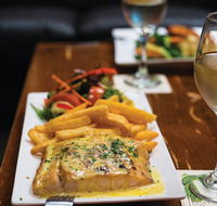 Dollys Bar  The Hibiscus Tavern - Hotel VIC