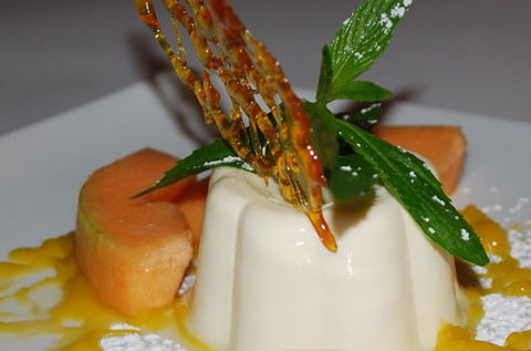 Allure Restraunt Bar - Hotel VIC 1