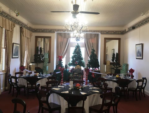 Abbey Of The Roses - Christmas In July - Hotel VIC 1
