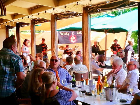 Angas Plains Wines Live In The Vines, With The Band -Wisky Jak - Hotel VIC 1