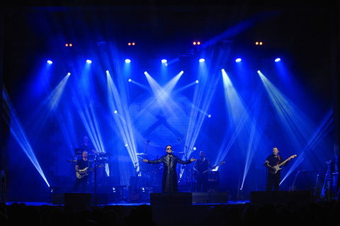 Echoes Of Pink Floyd: A Journey Through Time - Hotel VIC 0