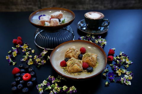 Zahli Modern Middle Eastern Restaurant - Hotel VIC 16