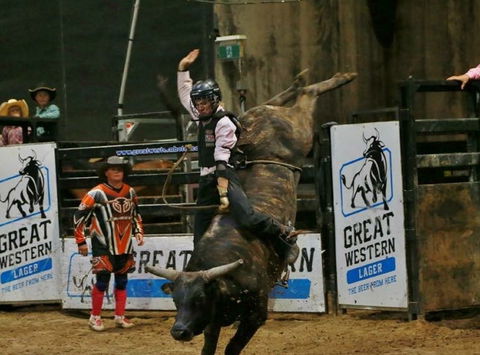 Top Gun And Young Gun Series Round 7 - Hotel VIC 1