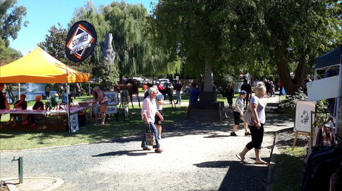 ArtOut Artisan Market - Hotel VIC 1