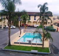 Econo Lodge Hacienda International - Hotel VIC