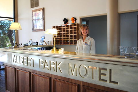 Albert Park Motor Inn - Hotel VIC 3