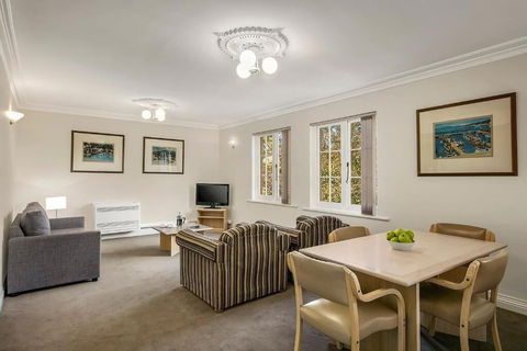 Quest Trinity House - Hotel VIC 4