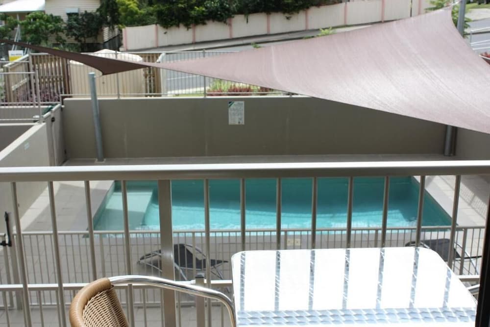 Burua QLD Hotel VIC