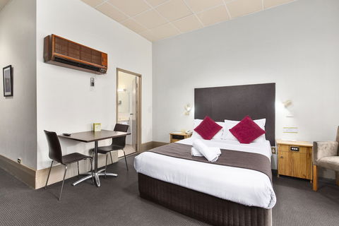 Adelaide Paringa - Hotel VIC 6