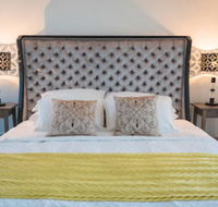 By Concierge - 'Daphne' DESIGNER Abode - Hotel VIC