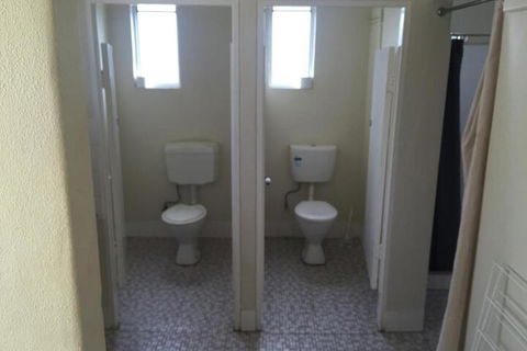 Accommodation At Isa - Hotel VIC 3