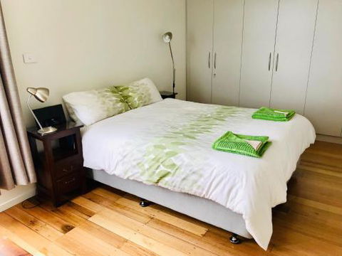Omaroo House Panoramic Water Views - Hotel VIC 3