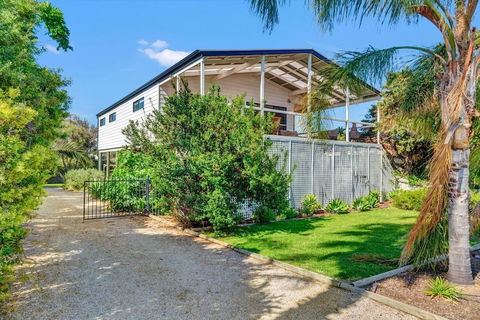 Zephyr Shores - Hotel VIC 1