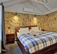 Heritage Listed Sandstone Cottage - Hotel VIC