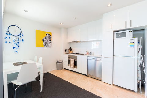 ALLINDA, 1BDR Melbourne Apartment - Hotel VIC 1