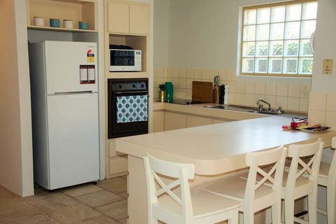 Azure Villa - Hotel VIC 6