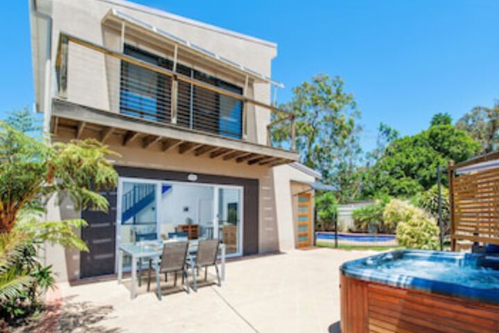 Shoal Bay NSW Hotel VIC