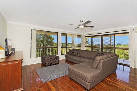 KINGSCLIFF HOLIDAY HOME On The HILL SYDS VIEW - Hotel VIC 4