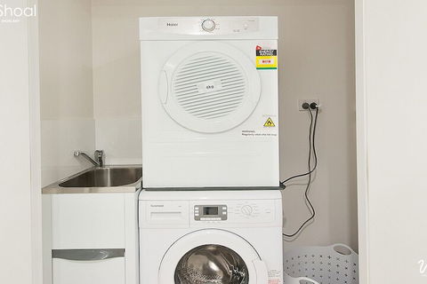 The Shoal Apartments Unit 201 / 4 8 Bullecourt Street - Hotel VIC 2