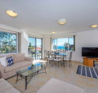 Ronald Avenue 1 / 65 Shoal Bay - Hotel VIC