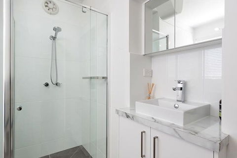 Understated Elegance Affordable Luxury - Hotel VIC 4