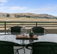 Front 9 Then Dine 3 / 61 St. Andrews Boulevard - Hotel VIC