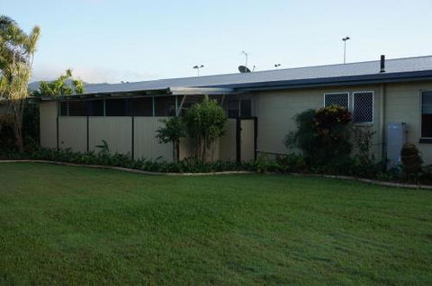 YAL Cairns A Motel That Makes A Difference - Hotel VIC 1