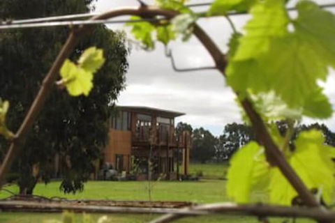 Bettenay Loft Spa Apartment & Lakeview Chalets - Hotel VIC 0