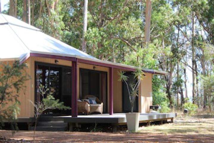 Treeton WA Hotel VIC